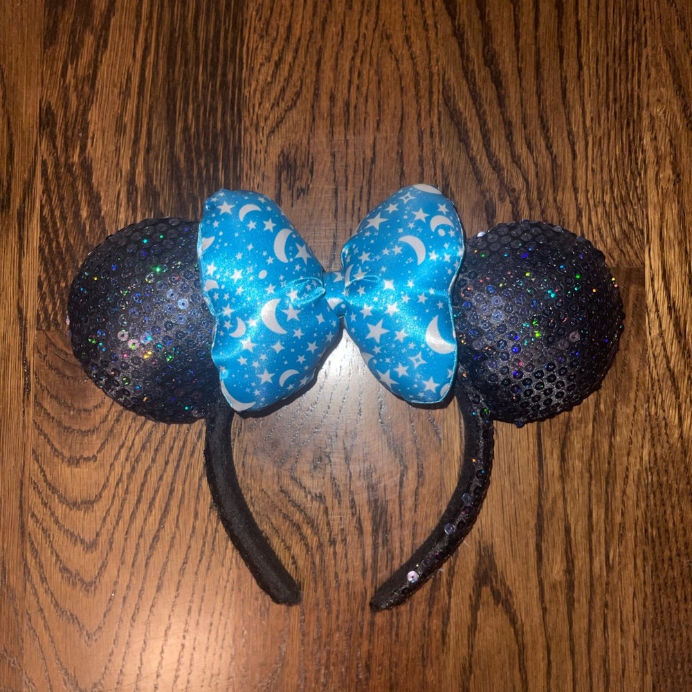 Sequin and blue Minnie ears